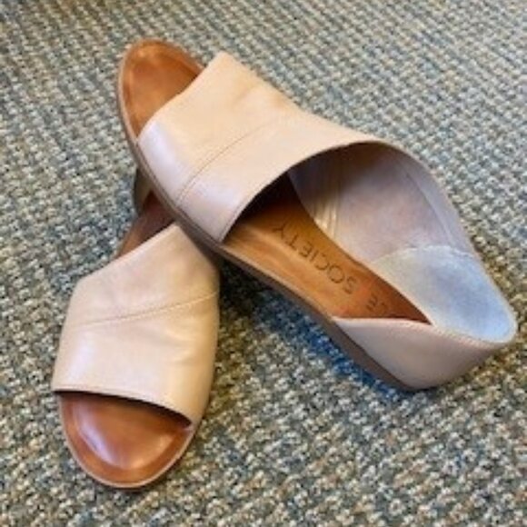 Sole Society neutral leather d'orsay Size 8 flat shoes - Picture 3 of 4